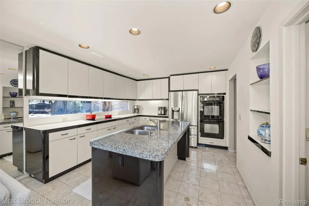 1603 Franklin Hills Drive Bloomfield Hills City MI 48302
