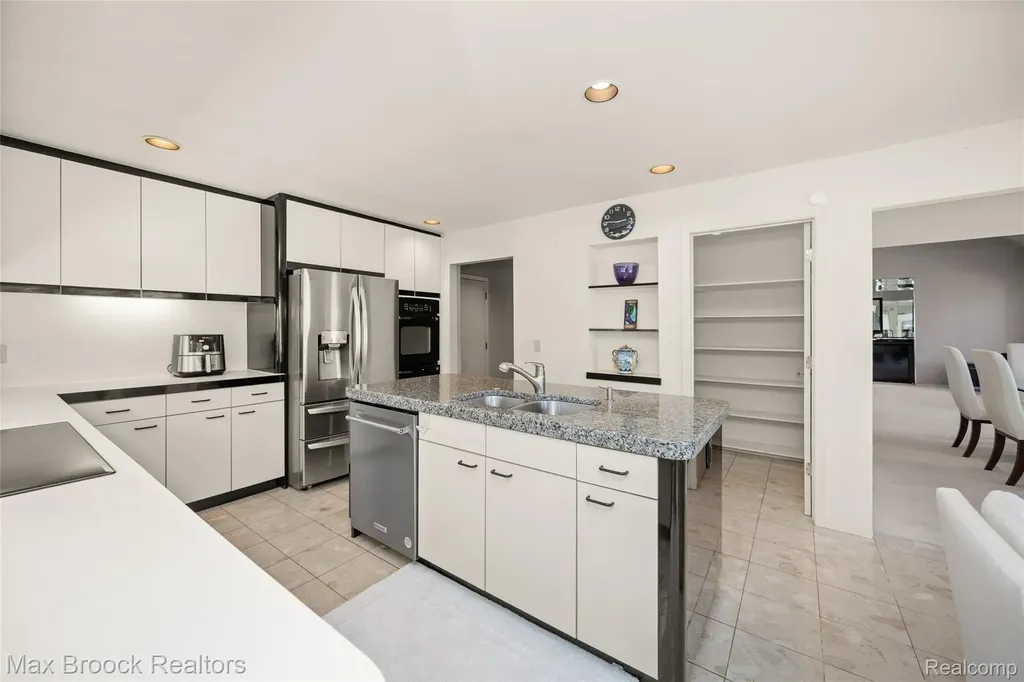 1603 Franklin Hills Drive Bloomfield Hills City MI 48302