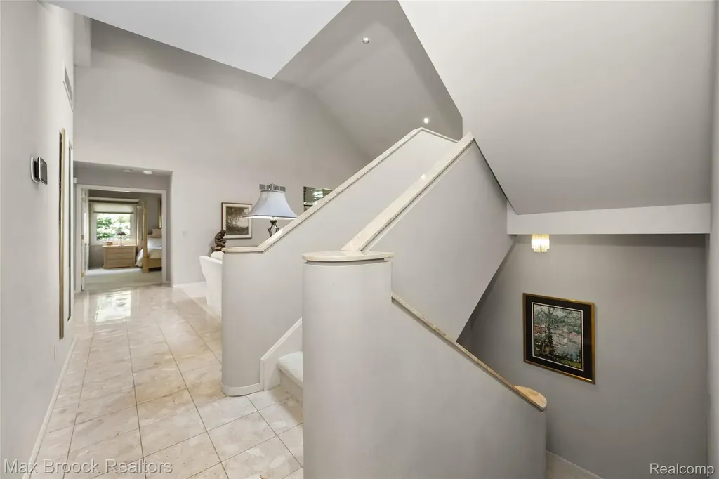 1603 Franklin Hills Drive Bloomfield Hills City MI 48302