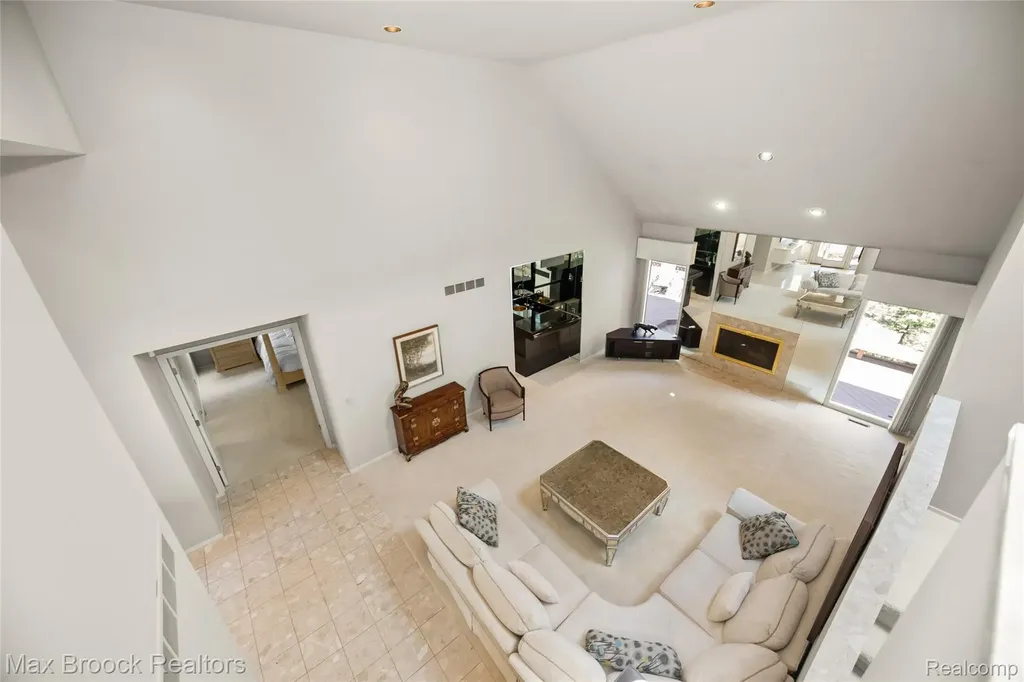 1603 Franklin Hills Drive Bloomfield Hills City MI 48302