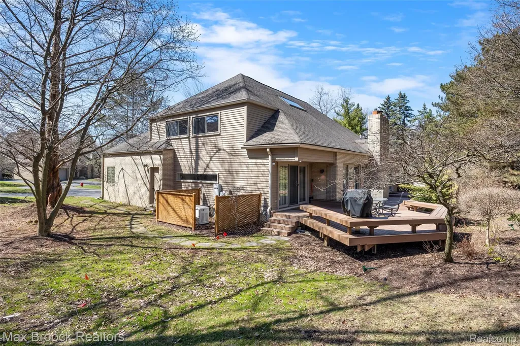 1603 Franklin Hills Drive Bloomfield Hills City MI 48302