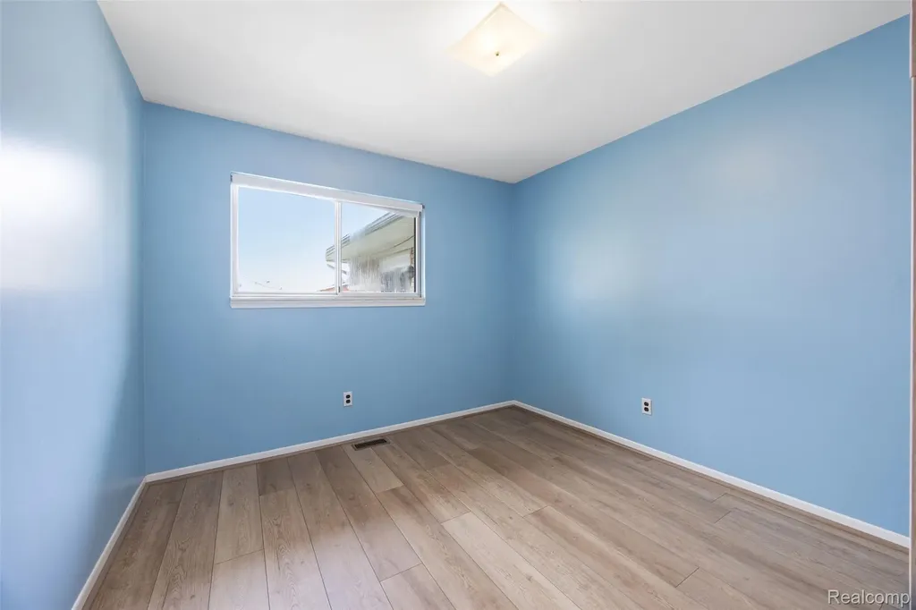36825 Eton Court Sterling Heights City MI 48310