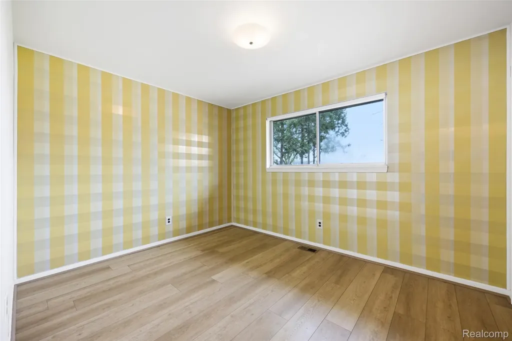 36825 Eton Court Sterling Heights City MI 48310