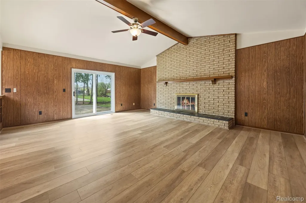 36825 Eton Court Sterling Heights City MI 48310