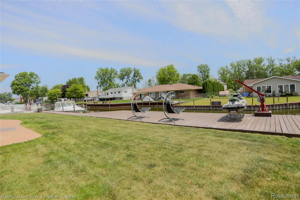 38146 Mast Street Harrison Charter Township MI 48045