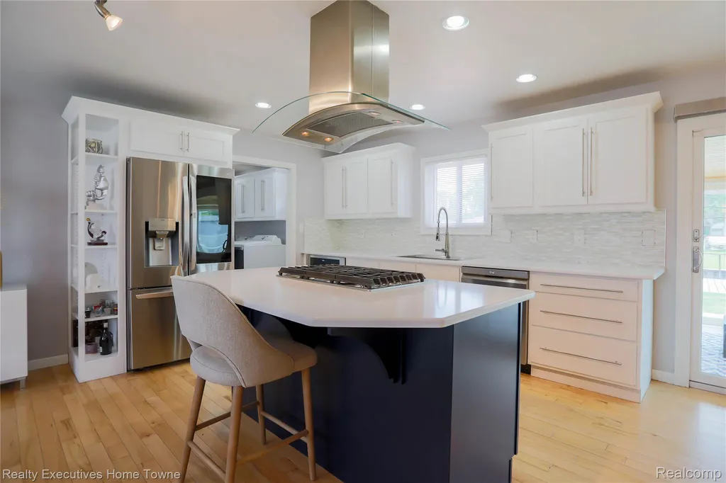 38146 Mast Street Harrison Charter Township MI 48045