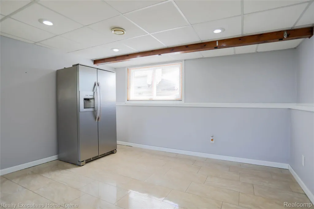 38146 Mast Street Harrison Charter Township MI 48045