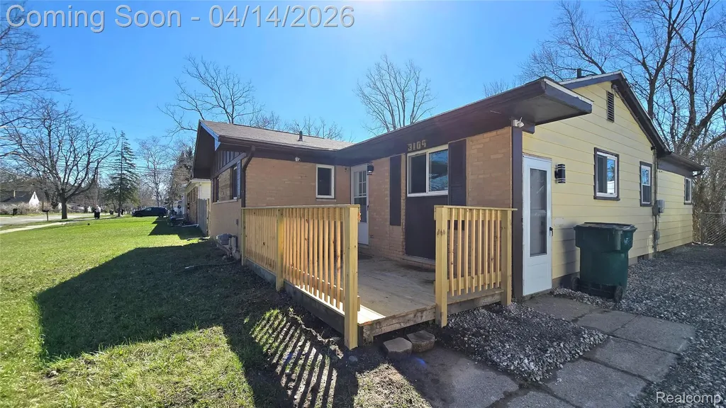 3109 Risdale Avenue Lansing City MI 48911
