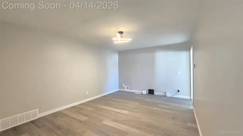 3109 Risdale Avenue Lansing City MI 48911
