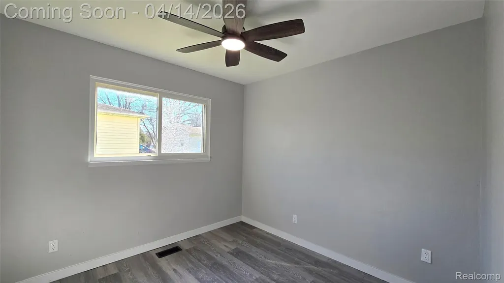 3109 Risdale Avenue Lansing City MI 48911