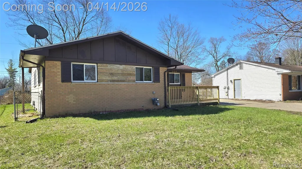 3109 Risdale Avenue Lansing City MI 48911