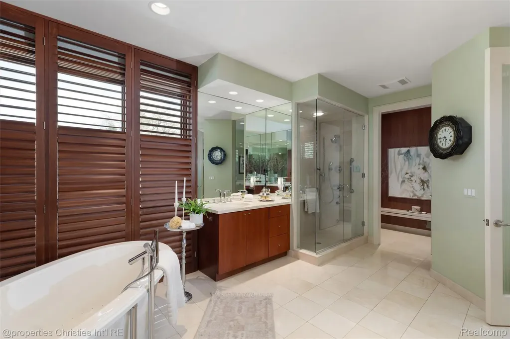 4712 Buckby Cross Bloomfield Hills City MI 48302