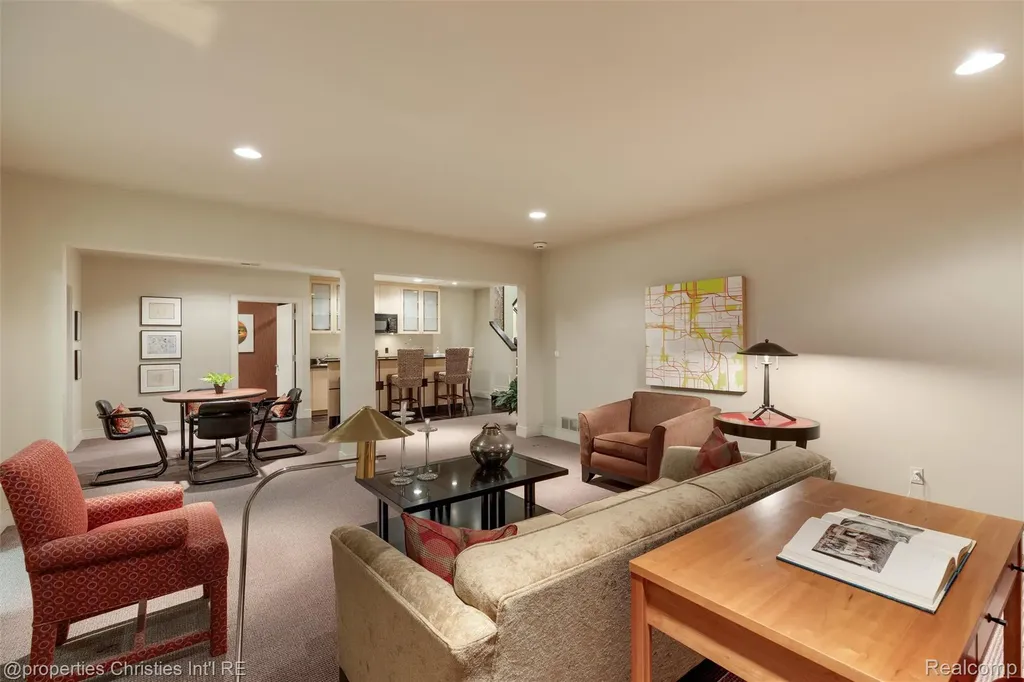 4712 Buckby Cross Bloomfield Hills City MI 48302