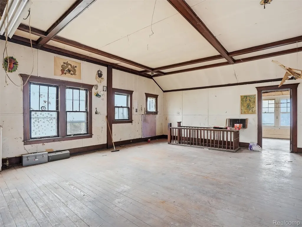 563 Chalmers Street Detroit City MI 48215