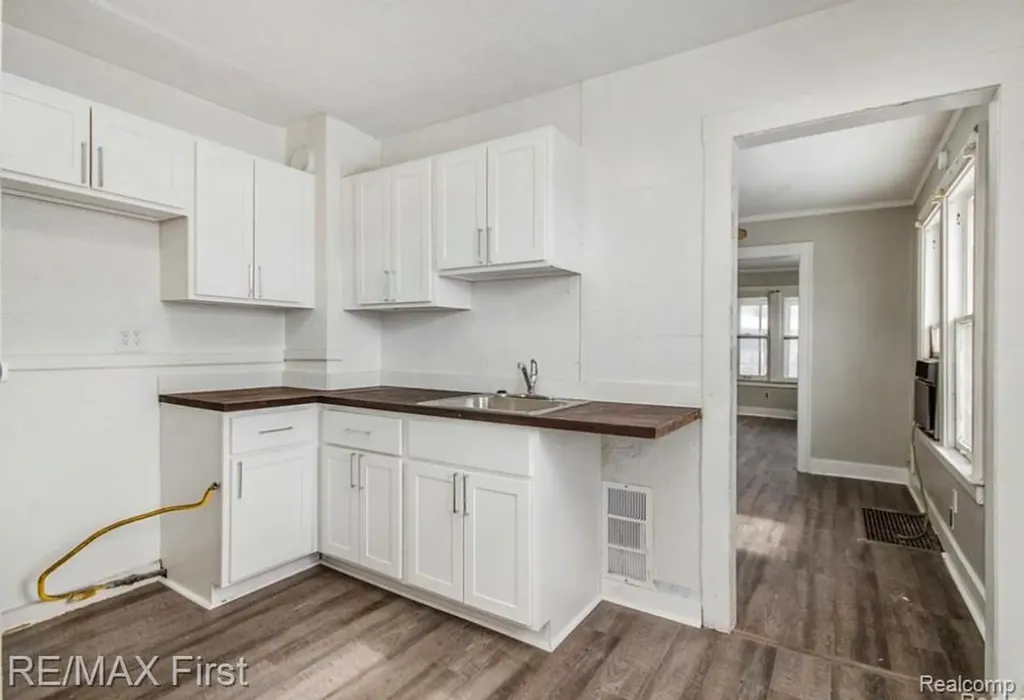 15751 Fairfield Street Detroit City MI 48238