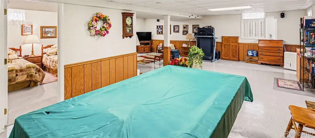 11676 Hawthorne Glen Drive Grand Blanc City MI 48439