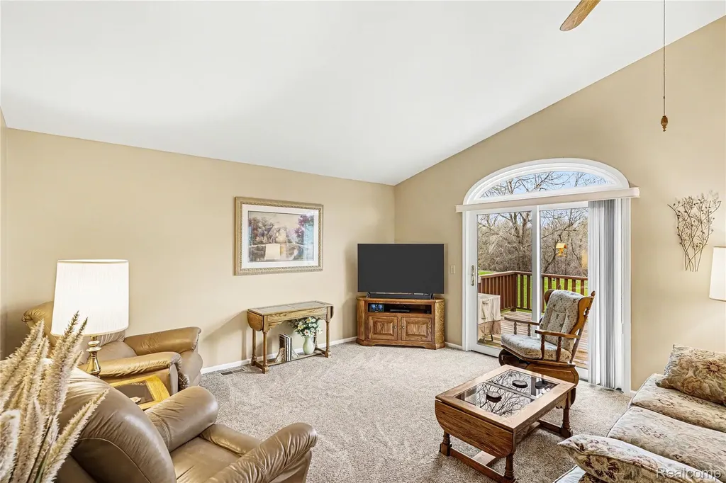11676 Hawthorne Glen Drive Grand Blanc City MI 48439