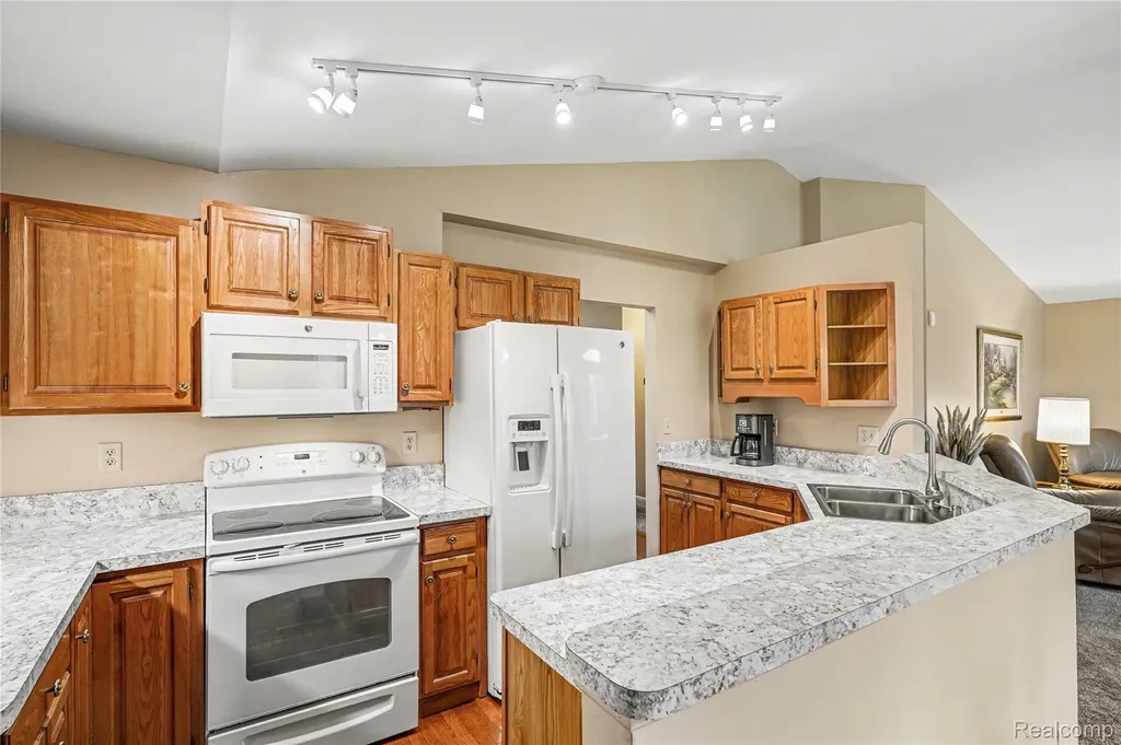 11676 Hawthorne Glen Drive Grand Blanc City MI 48439