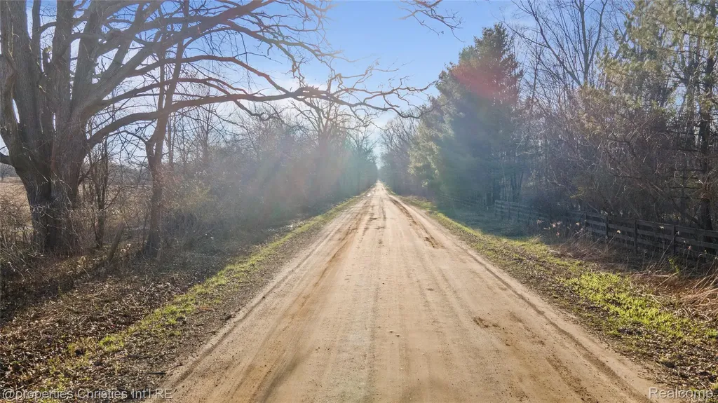 E Hunters Creek Road Metamora Township MI 48455