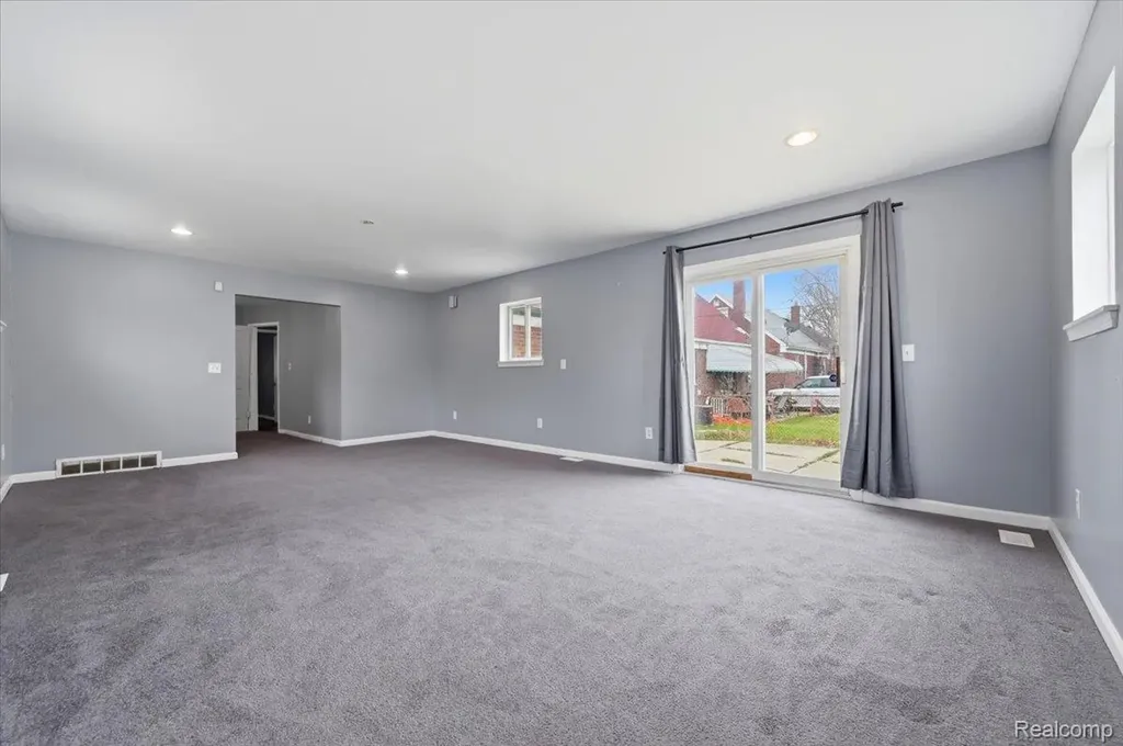 9193 Rutherford Street Detroit City MI 48228
