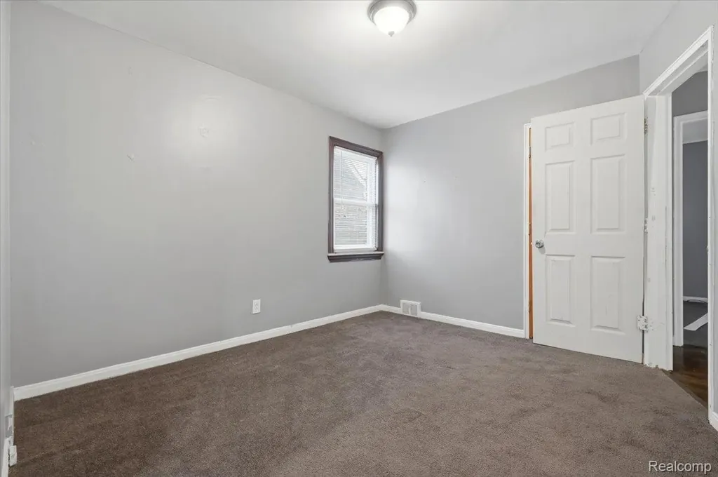 9193 Rutherford Street Detroit City MI 48228