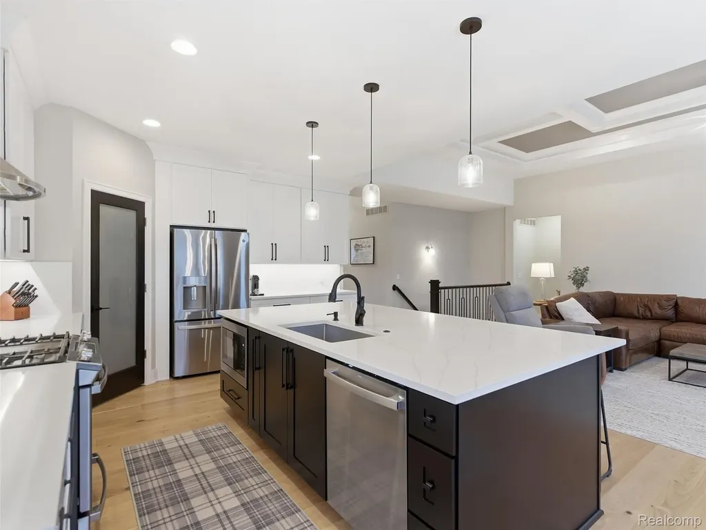 52853 Crimson Drive Macomb Township MI 48042