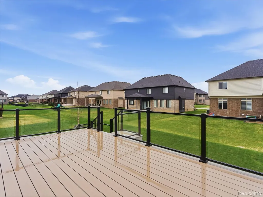 52853 Crimson Drive Macomb Township MI 48042
