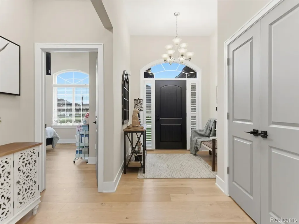 52853 Crimson Drive Macomb Township MI 48042
