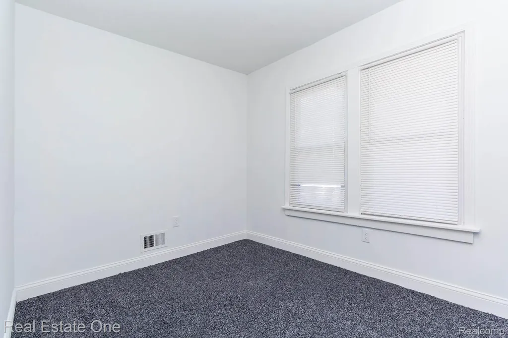 18666 Carrie Street Detroit City MI 48234