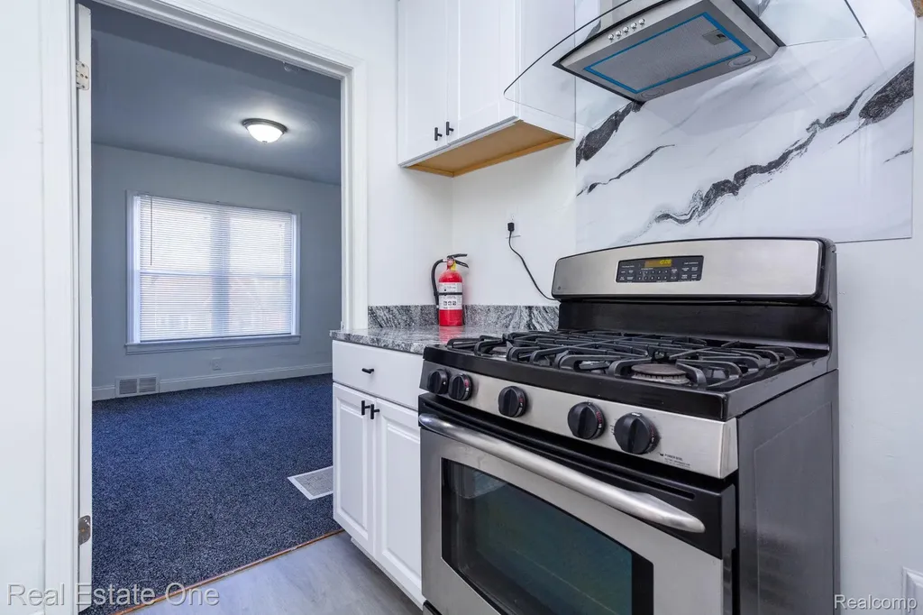 18666 Carrie Street Detroit City MI 48234