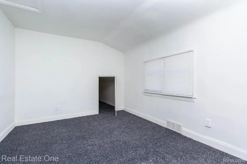 18666 Carrie Street Detroit City MI 48234