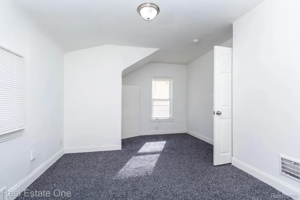 18666 Carrie Street Detroit City MI 48234