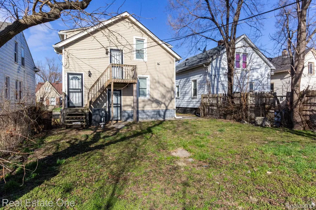 18666 Carrie Street Detroit City MI 48234