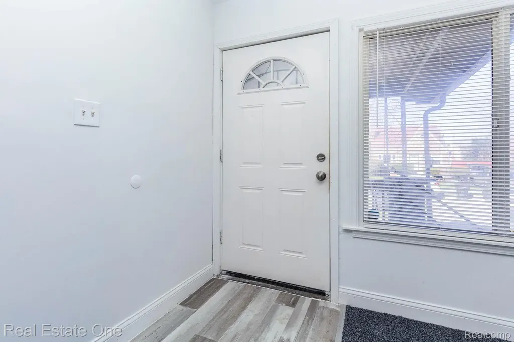 18666 Carrie Street Detroit City MI 48234