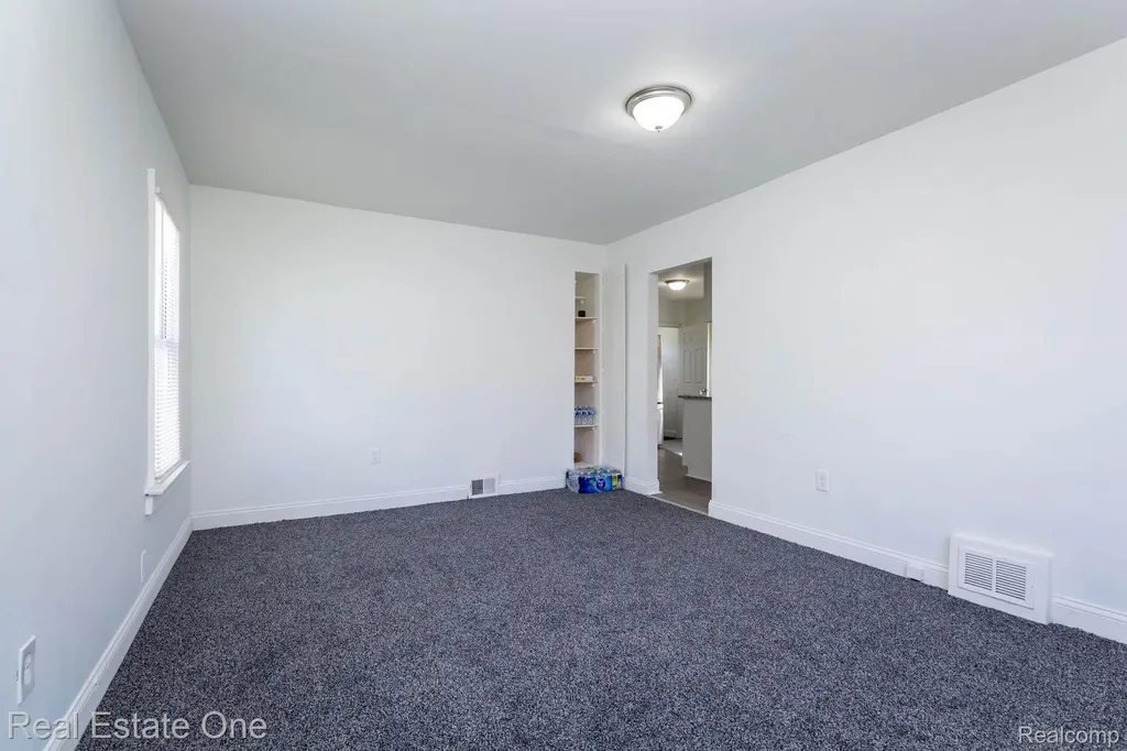 18666 Carrie Street Detroit City MI 48234