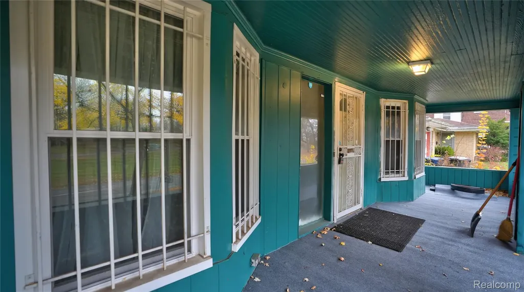 1644 Mason Street Flint City MI 48503