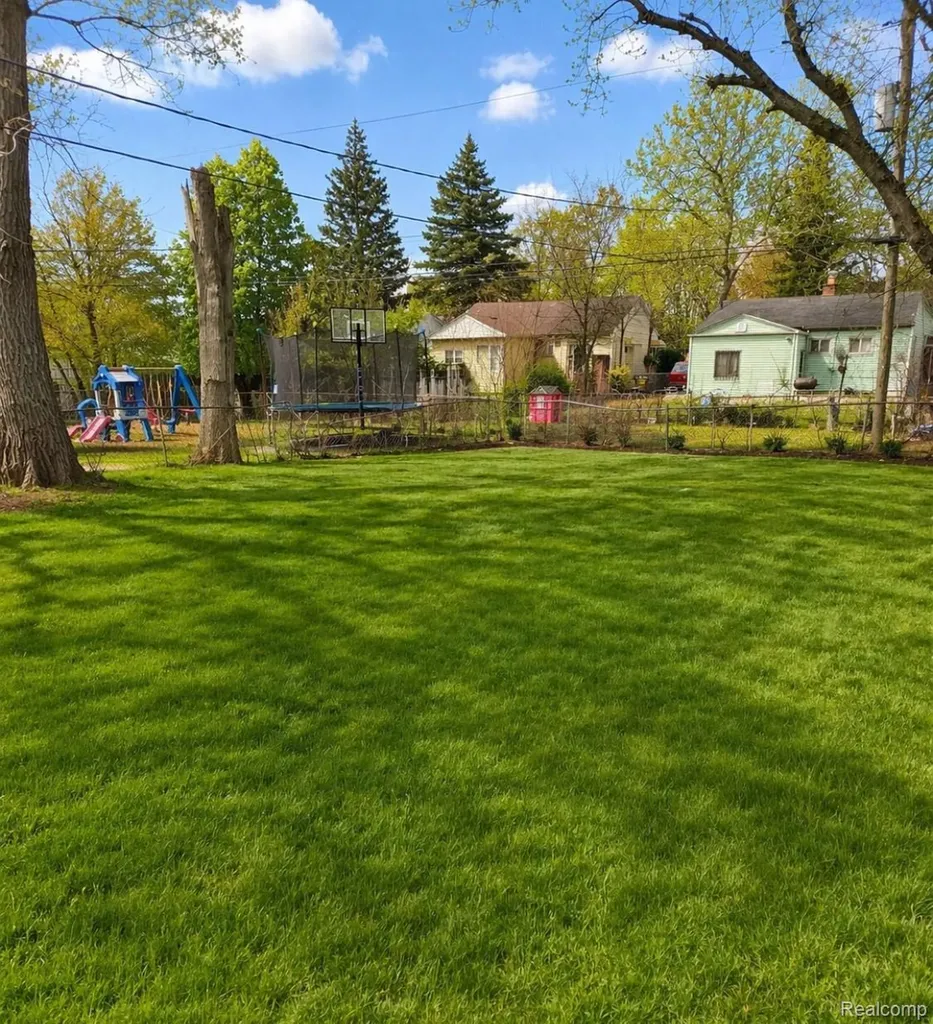 18562 Saint Aubin Street Detroit City MI 48234