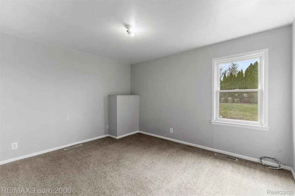 4390 Cass Elizabeth Road Waterford Charter Township MI 48328