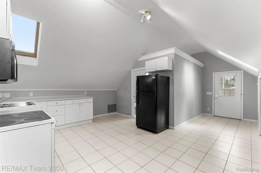 4390 Cass Elizabeth Road Waterford Charter Township MI 48328
