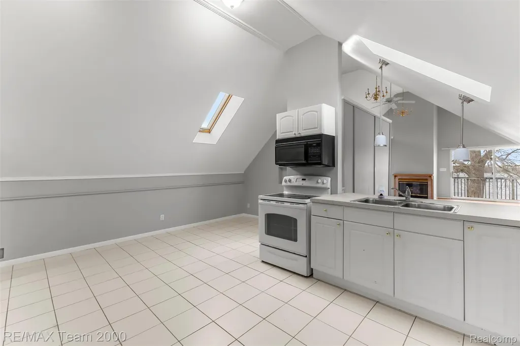 4390 Cass Elizabeth Road Waterford Charter Township MI 48328