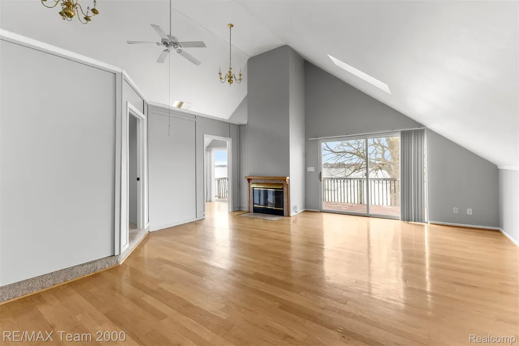 4390 Cass Elizabeth Road Waterford Charter Township MI 48328