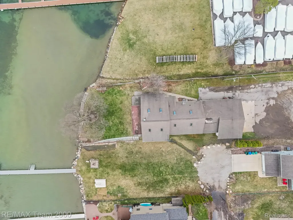 4390 Cass Elizabeth Road Waterford Charter Township MI 48328