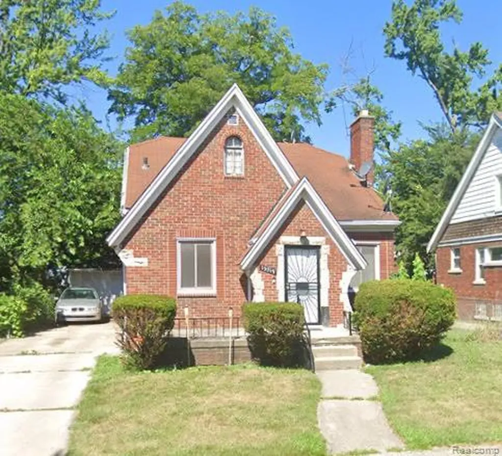 15319 Asbury Park Detroit City MI 48227