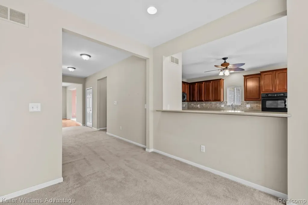4100 Norwich Court Oakland Charter Township MI 48306