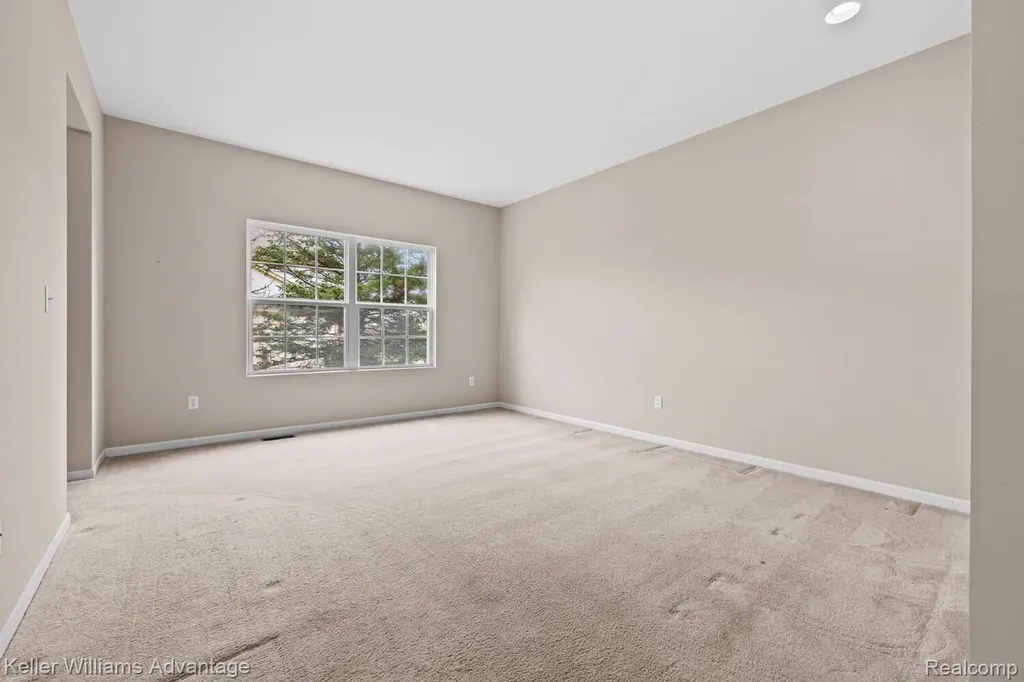 4100 Norwich Court Oakland Charter Township MI 48306