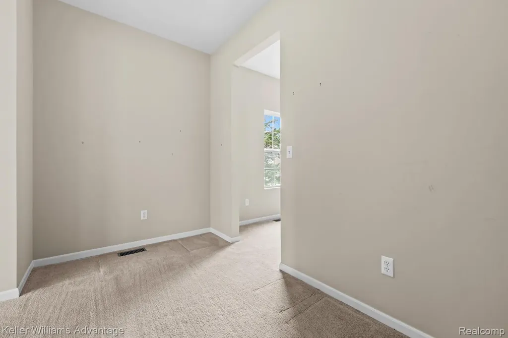 4100 Norwich Court Oakland Charter Township MI 48306