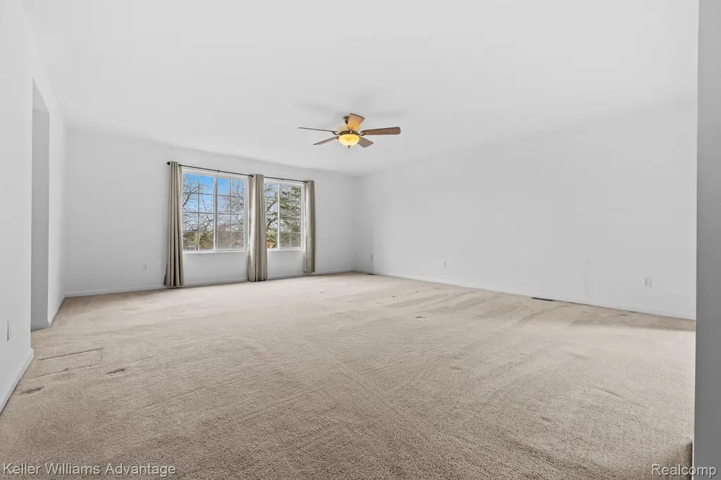 4100 Norwich Court Oakland Charter Township MI 48306