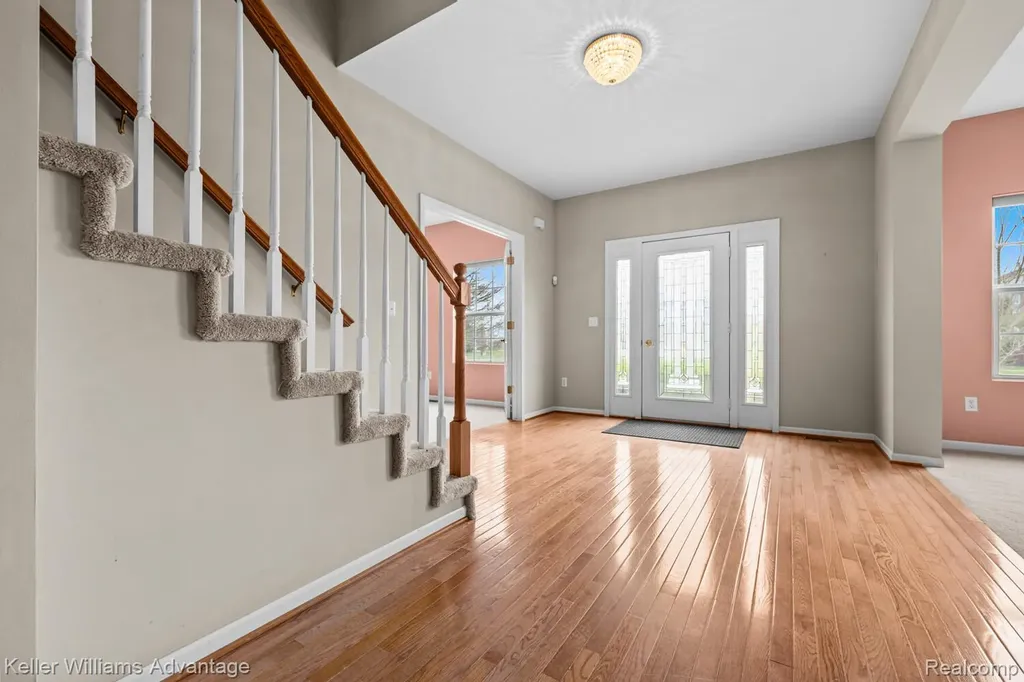 4100 Norwich Court Oakland Charter Township MI 48306