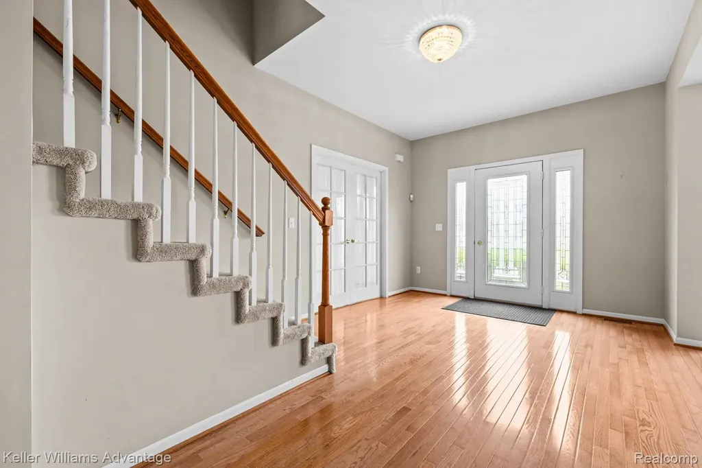 4100 Norwich Court Oakland Charter Township MI 48306
