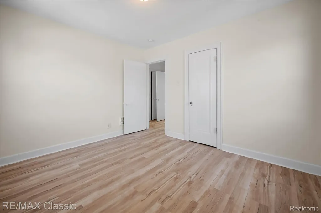 7239 Barrie Street Dearborn City MI 48126